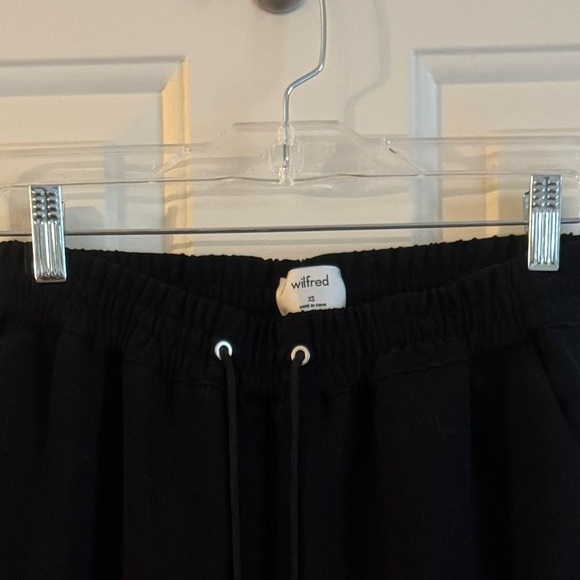 Wilfred Cozy Crepe Joggers Black XS | Aritzia Sweatpants Loungewear - Picture 5 of 6
